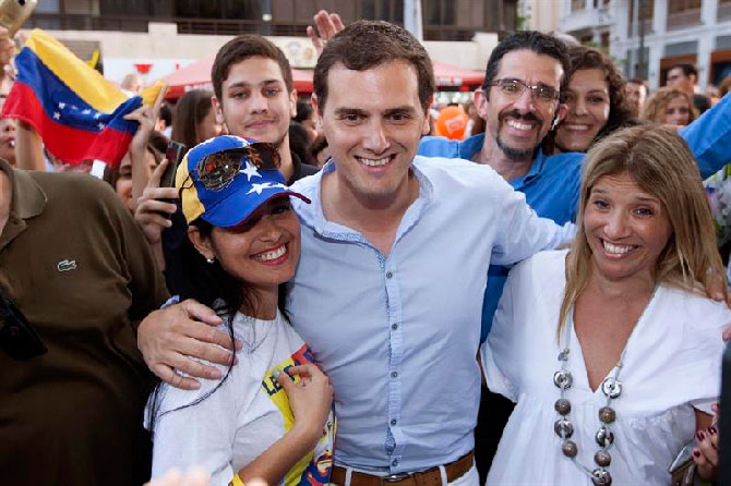 "OPOSITORES" VENEZOLANOS EN TENERIFE CON EL LÍDER DE CIUDADANOS ALBERT RIVERA