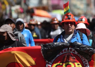 FRENTE ANTIIMPERIALISTA INTERNACIONALISTA: 