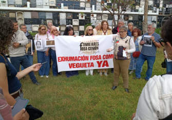 FAMILIARES VEN MÁS CERCA LA EXHUMACIÓN DE LA FOSA  DE VEGUETA TRAS ACUERDO CON EL GOBIERNO CANARIO