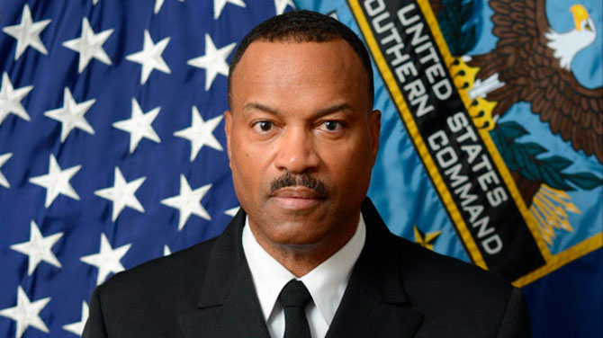 El almirante Alvin Holsey, jefe del Comando Sur de Estados, que ha presentado su renuncia